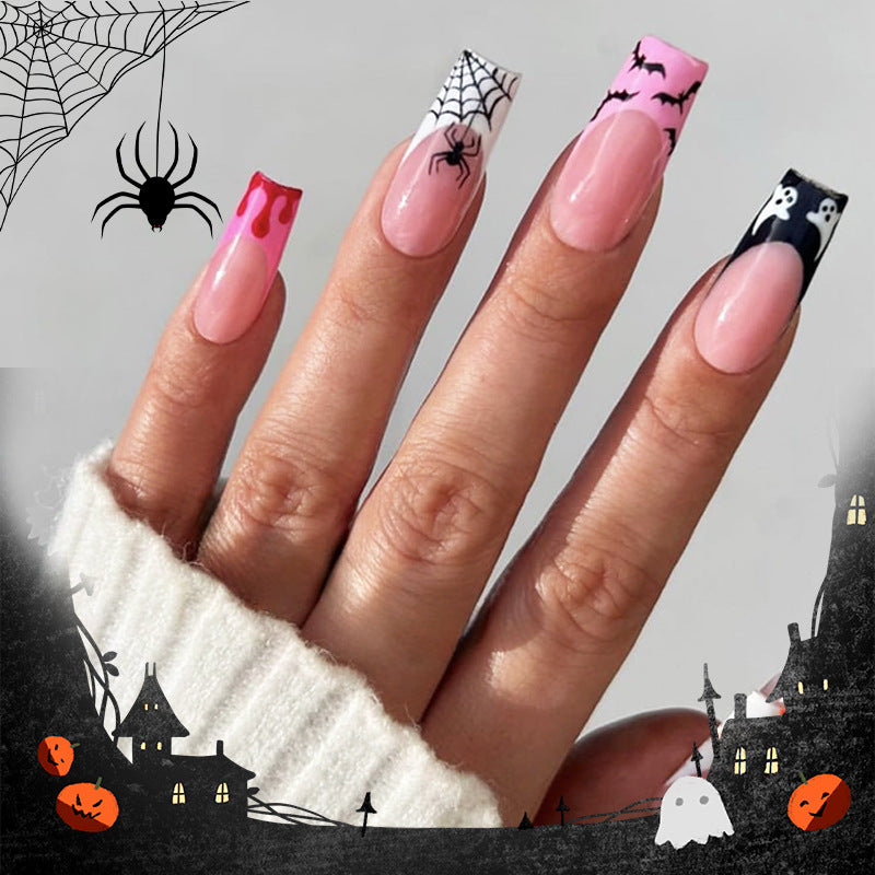 Kreatives Halloween Kunstnagelset mit gruseligen Motiven Brehn