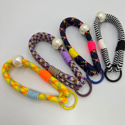 Farbenfrohes geflochtenes Handy-Lanyard-Halter Brehn