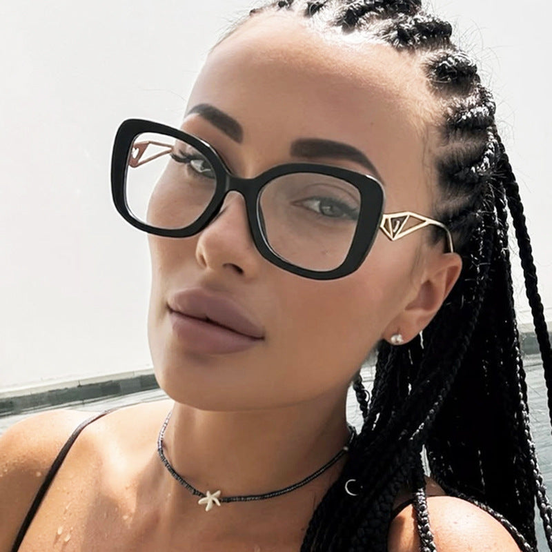 Damen modische oversized Sonnenbrille mit luxuriösem Herzdetail Brehn