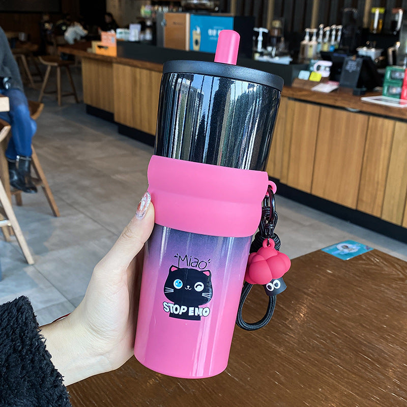 Damen verspielter Kaffeebecher mit Silikonhülle und integriertem Anhänger Brehn