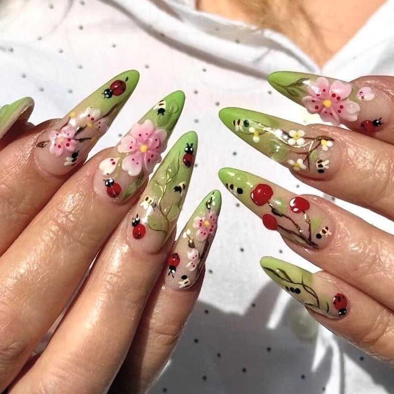 Botanisches Theme Press-On Nagelset Brehn