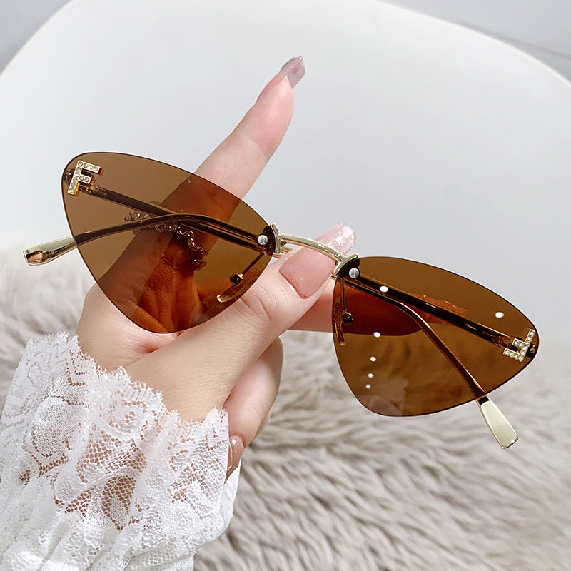 Damen Cat-Eye Sonnenbrille mit luxuriösem Dekor und UV-Schutz Brehn
