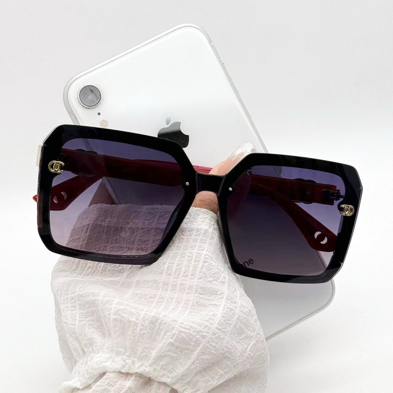 Damen Modische Sonnenbrille mit markantem eckigen Rahmen und luxuriösen Akzenten Brehn