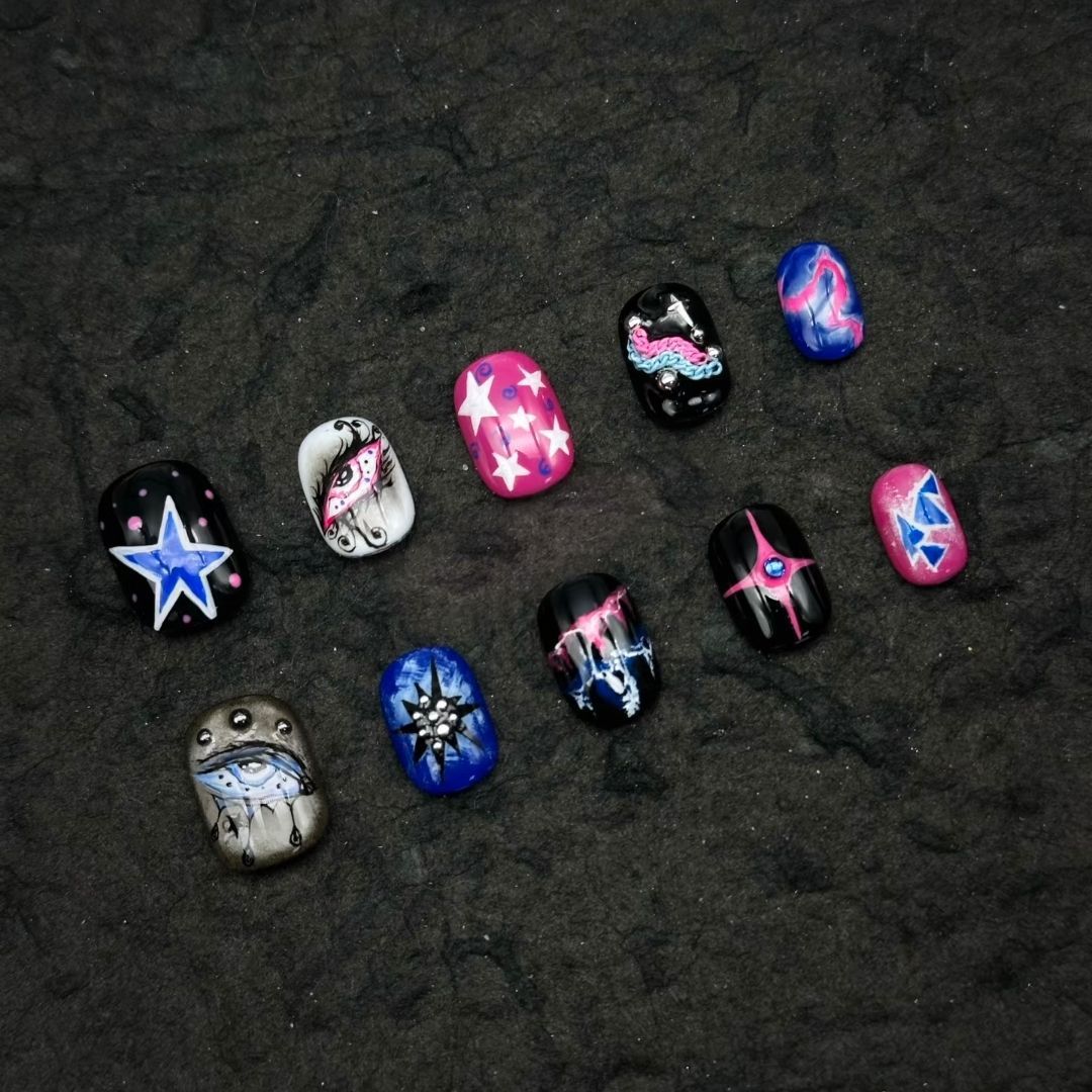 Künstlerisches Kaffee-inspiriertes Press-On Nagelkunst Set Brehn