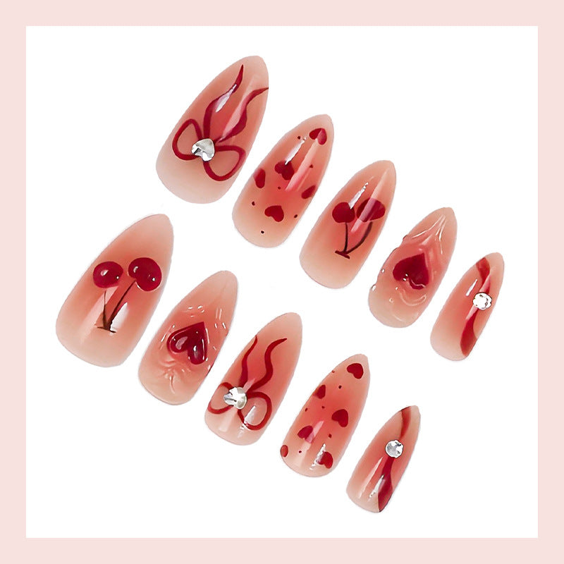 Kunstnagelset mit romantischen Herz- und Kirschmotiven Brehn