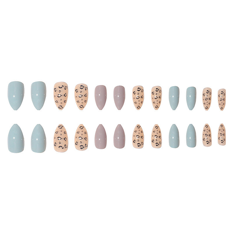 Stylisches Langzeit-Press-On-Nagelset mit abstraktem Leopardenmuster Brehn
