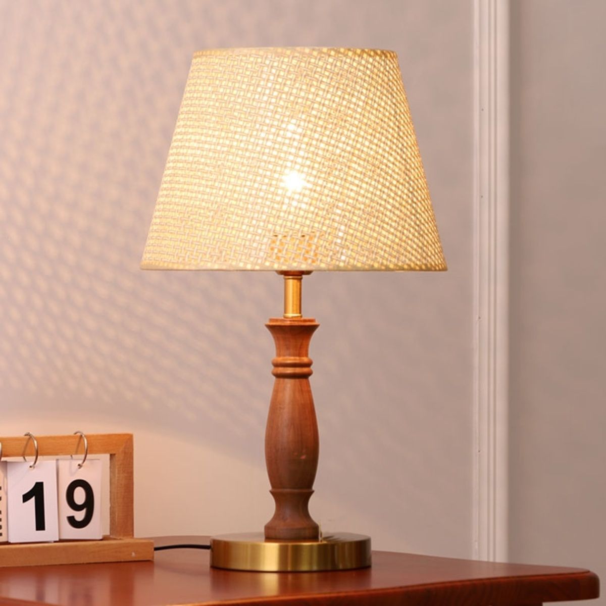 Elegante Texturierte Tischlampe
