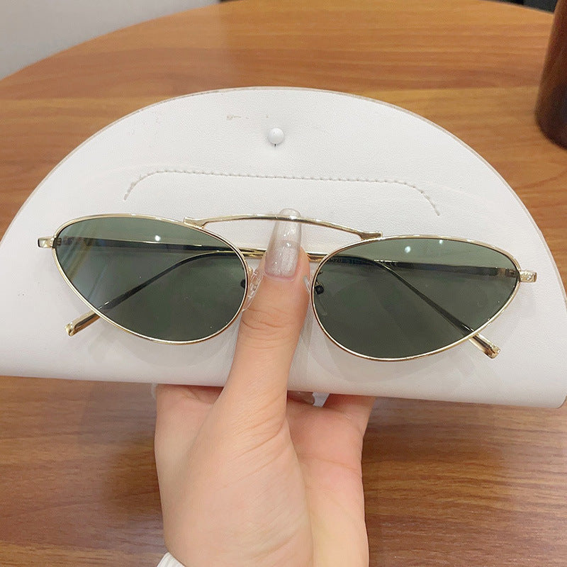 Modische Sonnenbrille mit Eleganten Metallrahmen Brehn
