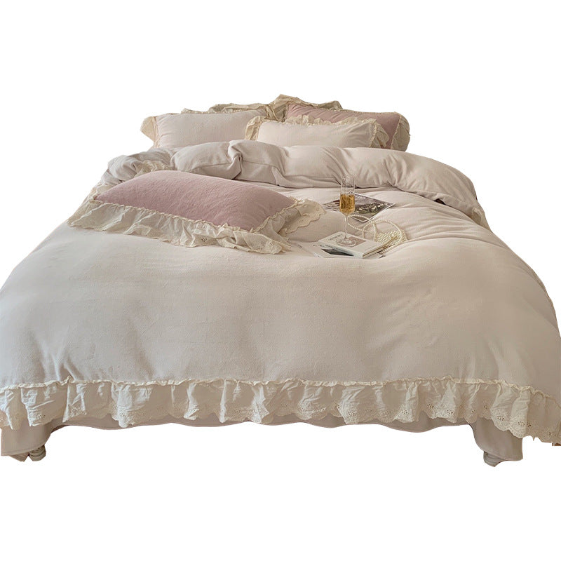Kuschelige Microfleece-Bettgarnitur im Vintage-Cottage-Stil mit Baumwollspitzenbesatz