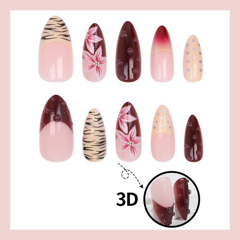 Kunstnagelset mit floralen und tierischen Designs Brehn