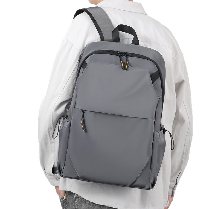 Urbaner Rucksack mit Praktischen und Ergonomischen Fächern Brehn