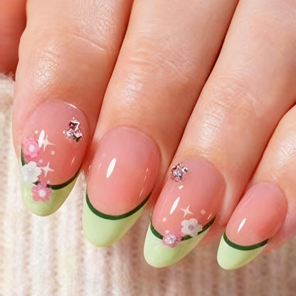 Künstlerisches, mit Blumen verziertes Press-On Nagelset Brehn