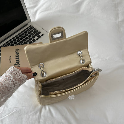 Gequiltete Kettenriemen Abendclutch Tasche