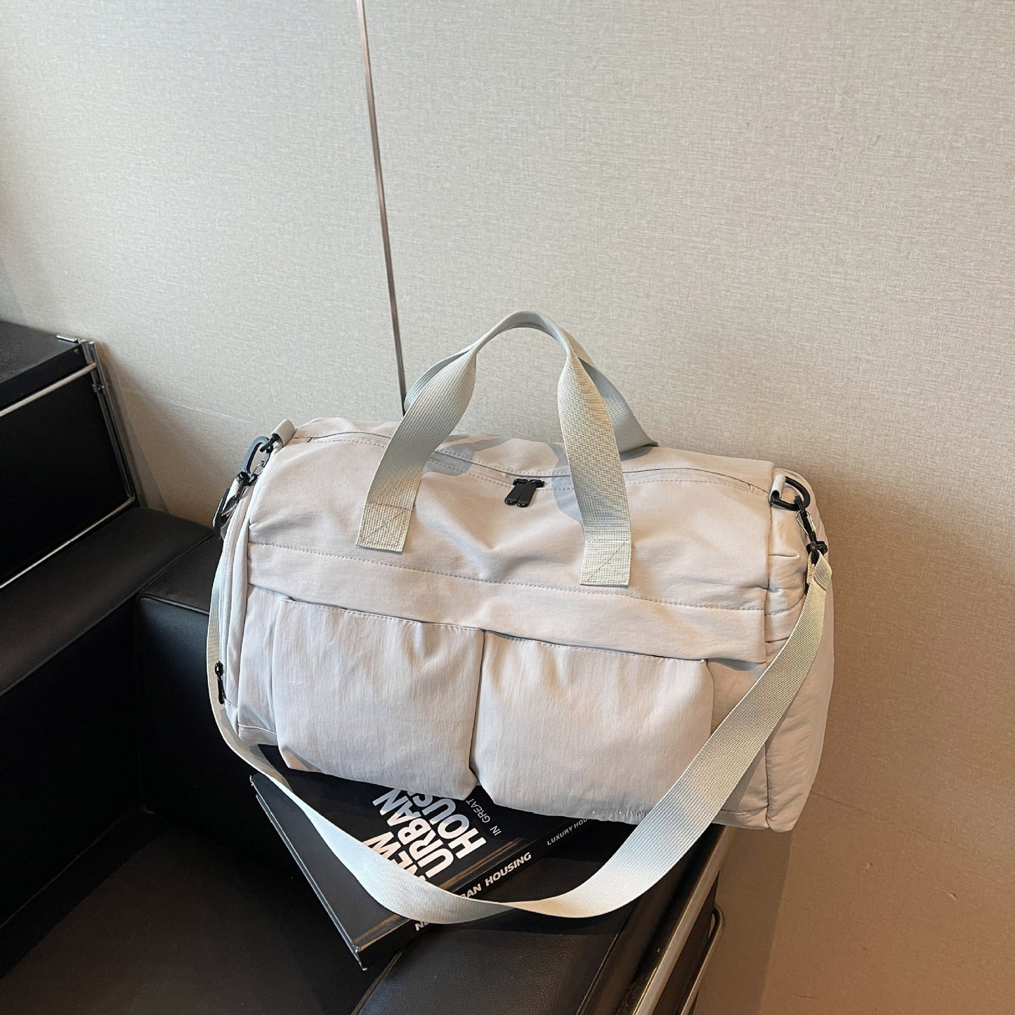 Resiliente Mehrzweck-Reisetasche mit mehreren Taschen