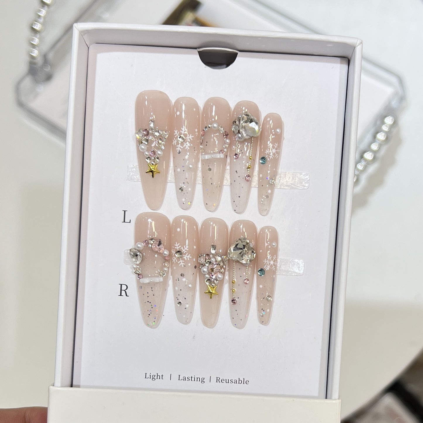 Schneeflocken-inspirierte Glitzer Press-On Nagel Set Brehn
