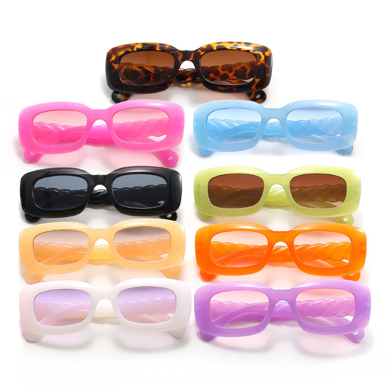 Damen modische quadratische Sonnenbrille mit einzigartigem gedrehten Bügeldesign Brehn