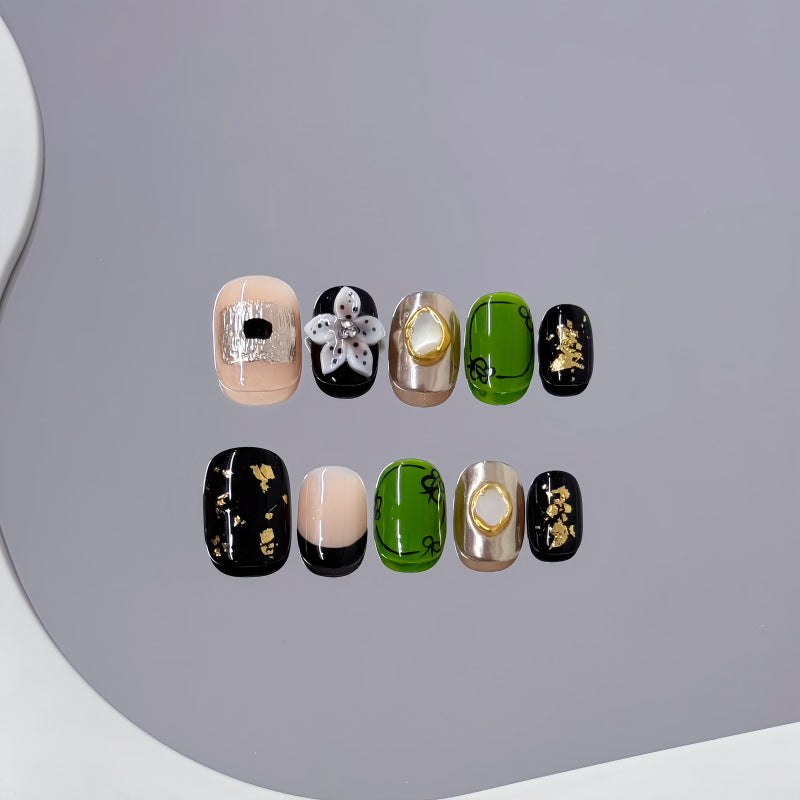 Dekorativer Nagelkunst-Set Brehn