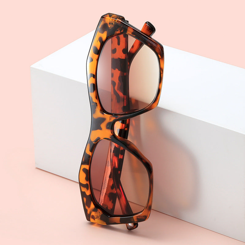 Damen modische Sonnenbrille im auffälligen Leopardenmuster Brehn