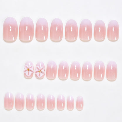 Elegante florale Nagelkunst Brehn