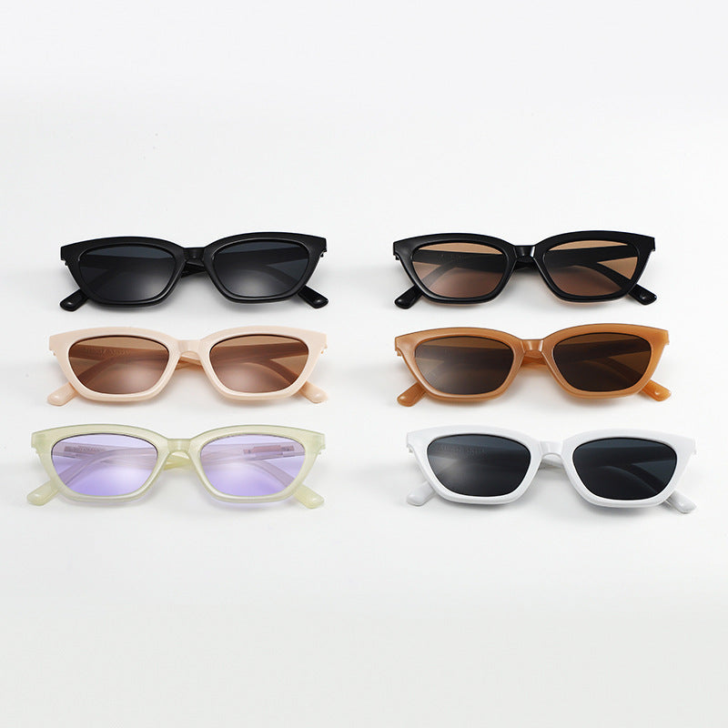 Damen modische Cat-Eye Sonnenbrille mit transparentem Rahmen und verspiegelten Gläsern Brehn