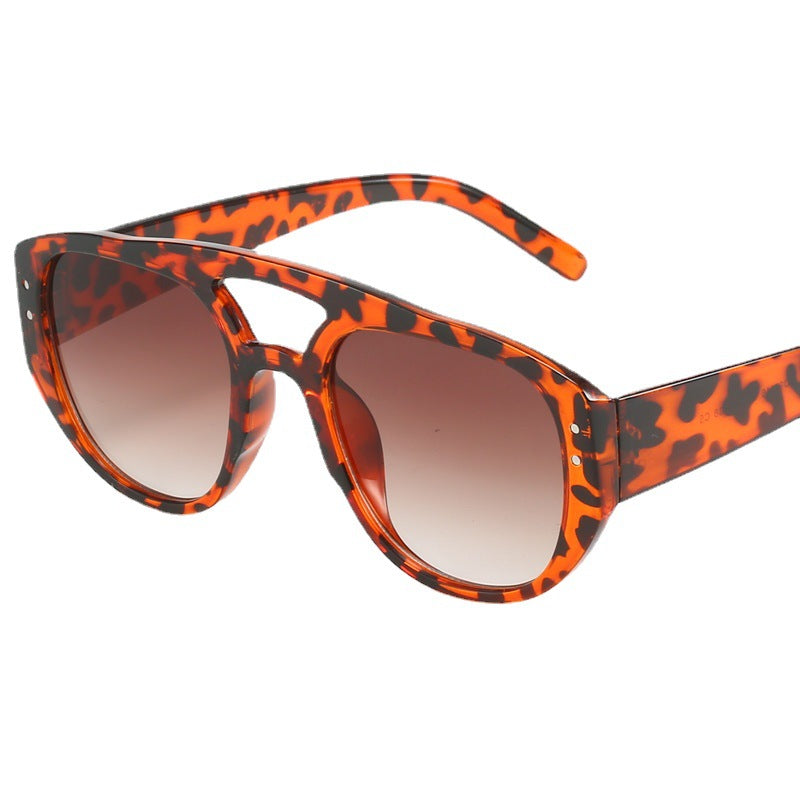 Damen Modische Sonnenbrille im stilvollen Leopardenmuster Brehn