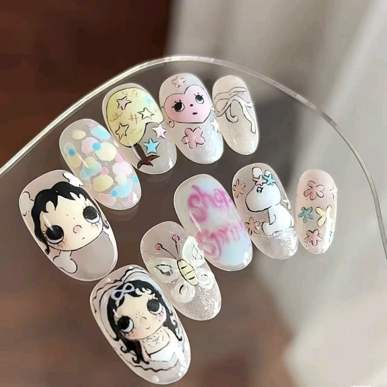Kreative Cartoon Press-On Nagelkunst Brehn