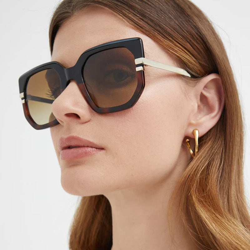 Damen geometrische Sonnenbrille mit luxuriösem goldenen Rahmen und polarisierenden Gläsern Brehn