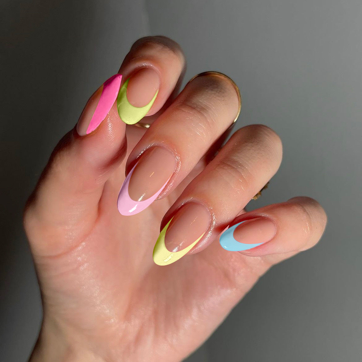 Kunstnagelset im modernen Farbverlauf Design Brehn