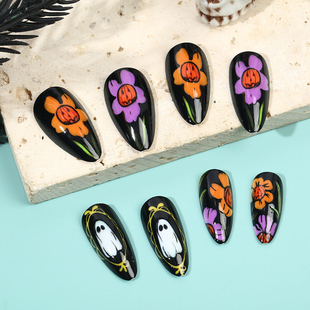 Kunstnägel mit kreativem Halloween-Motiv Brehn