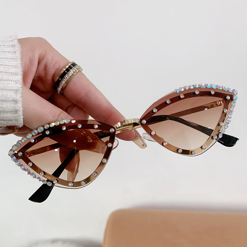 Damen Cat-Eye Sonnenbrille mit funkelnden Strassverzierungen Brehn