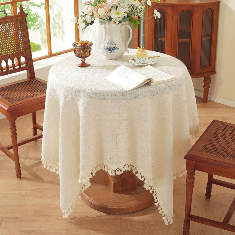 Verschnörkelte Tischdecke