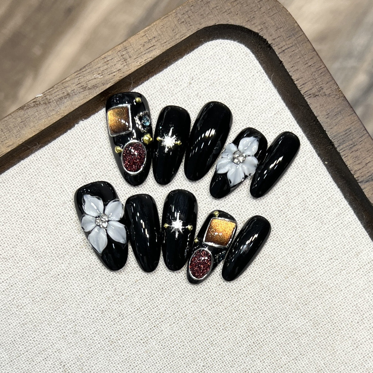 Wiederverwendbares Press-On Nagelset Brehn
