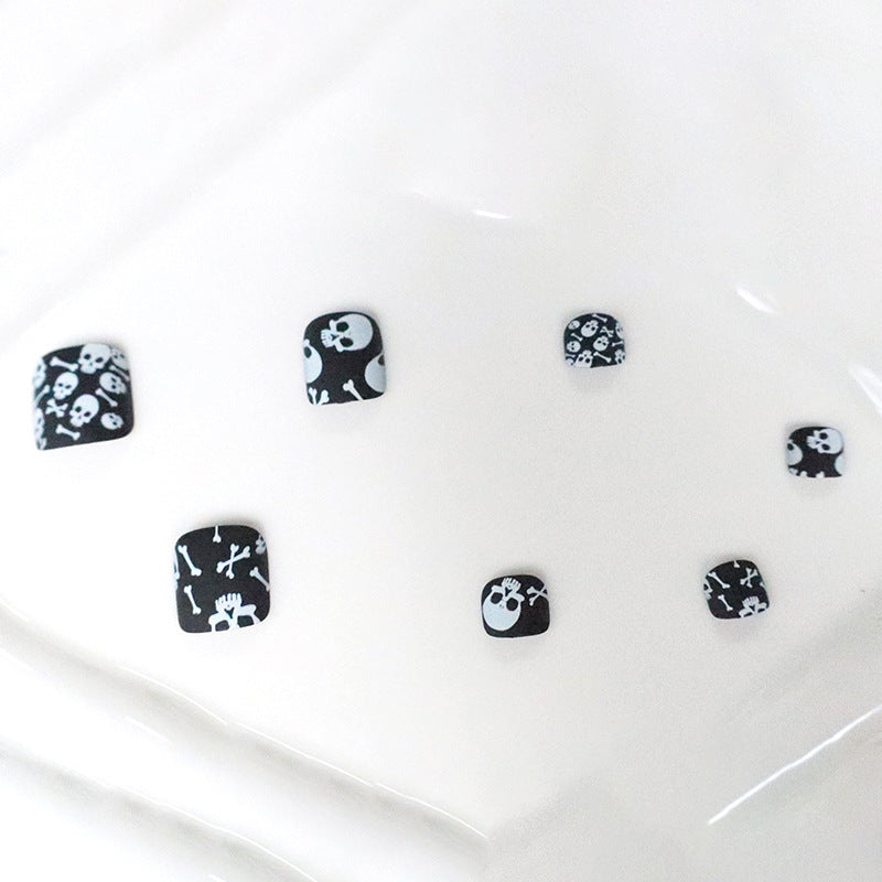 Skull Design Nagelkunst Brehn