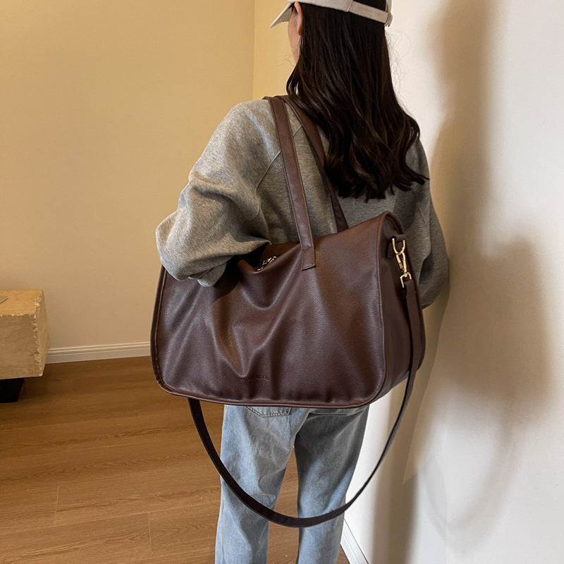Elegante Tragetasche Aus Hochwertigem Kunstleder Brehn