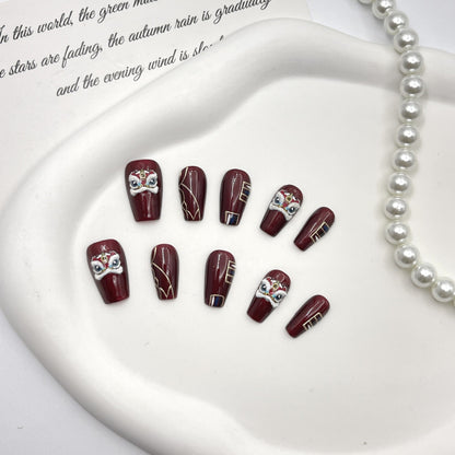 Künstlerisches dekoratives Press-On-Nagelkunst-Set