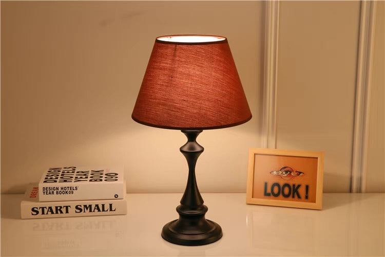 Stylische LED Tischlampe