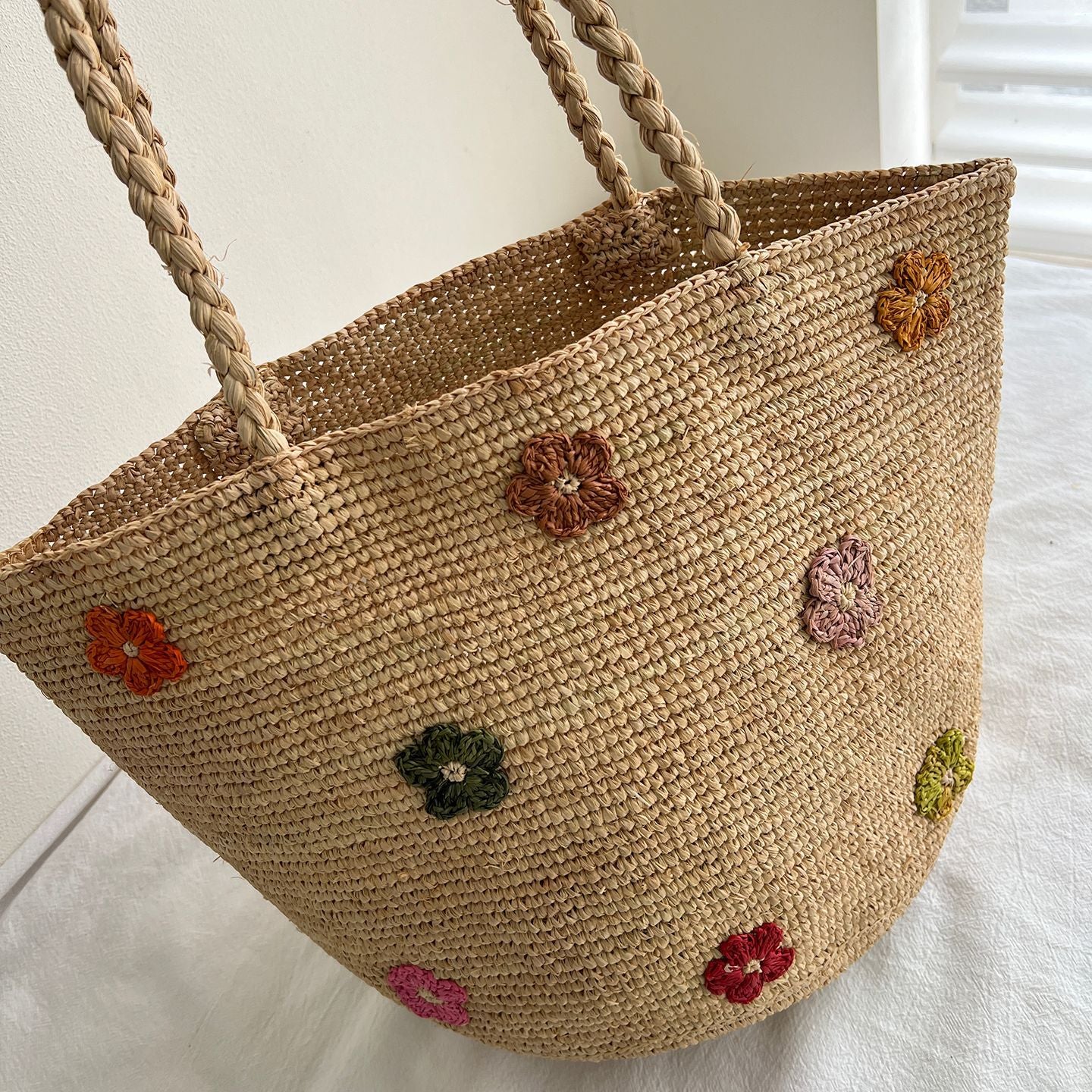 Handgefertigte Strohtasche mit Buntem Zitronendesign Brehn