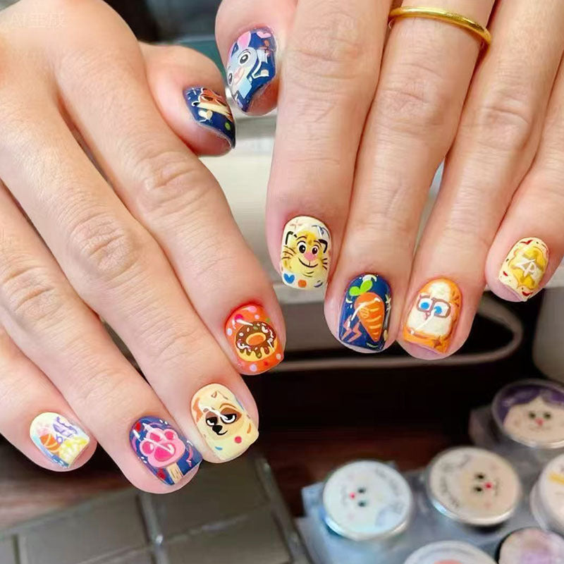 Verspieltes Charakter-Nail Art Set Brehn