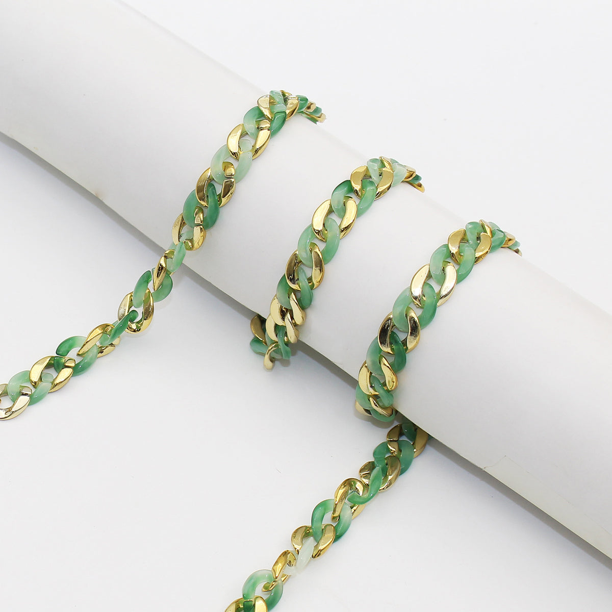 Stylischer Kettenbrillenhalter Brehn