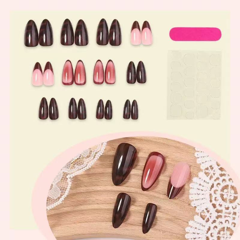 Kunstnagelset mit stilvollem Spitzen-Design und aufregendem Farbverlauf Brehn