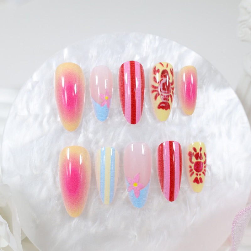Kunstnagelset mit floralem Muster und kreativen Designs Brehn