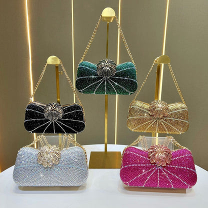 Rhinestone-besetzte Abendtasche