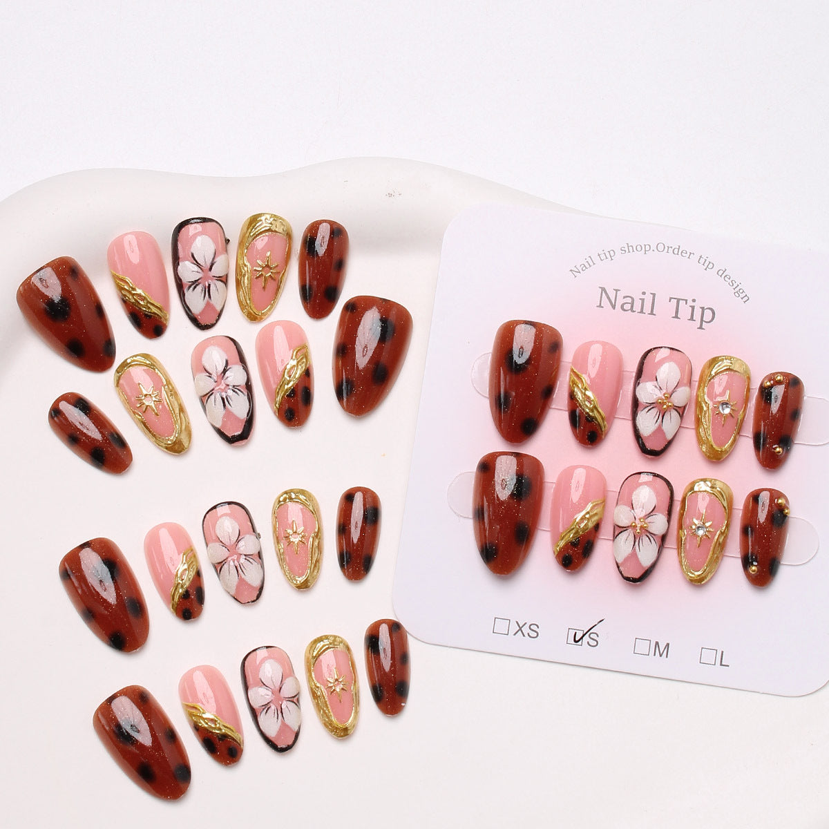 Künstlerisches Press-On Nagelkunst Set Brehn