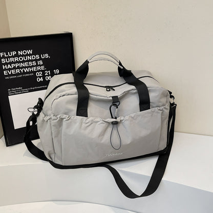 Vielseitige Reisetasche mit erweiterbarem Stauraum