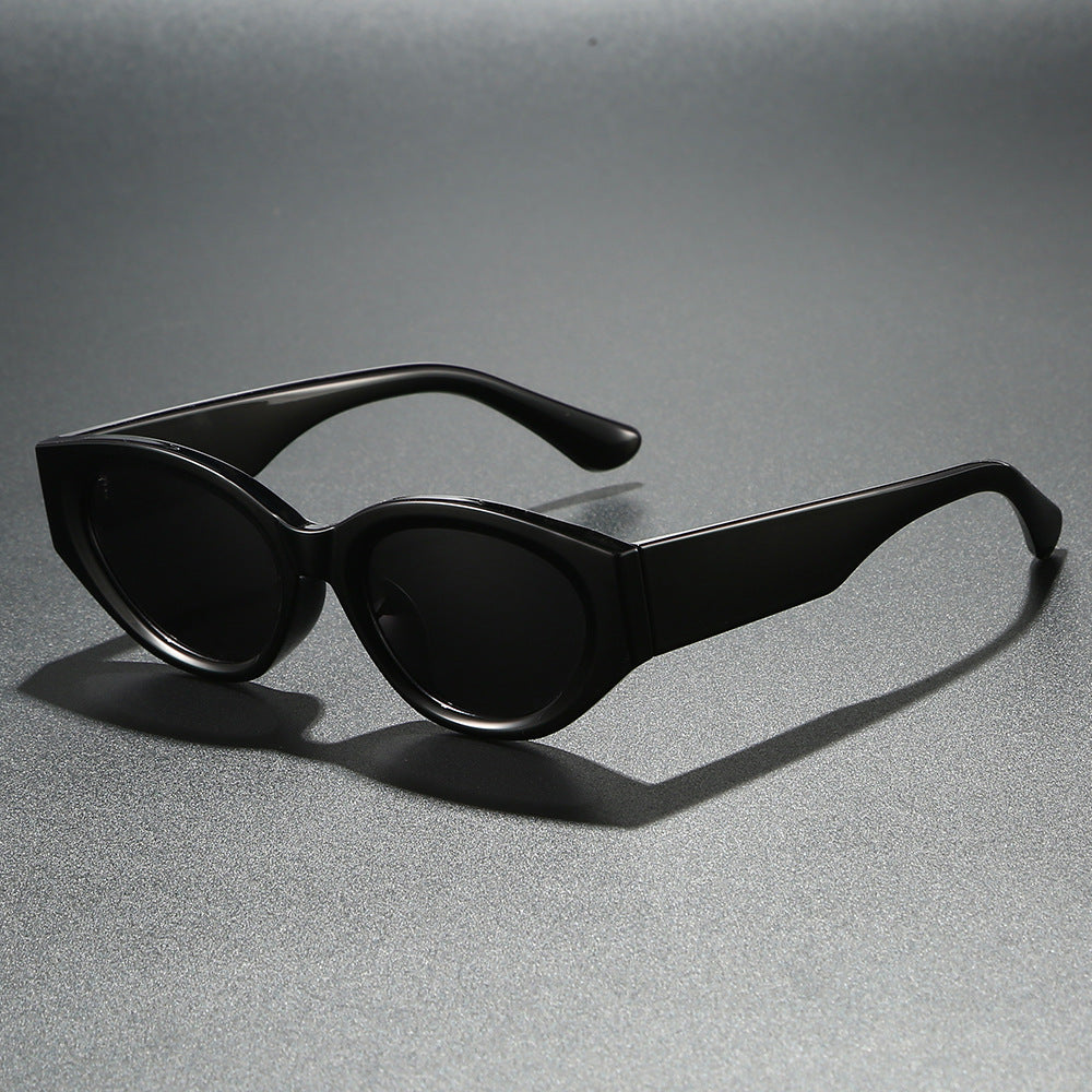 Damen Cat-Eye Sonnenbrille mit modernem, transparentem Rahmen und UV-Schutz Brehn