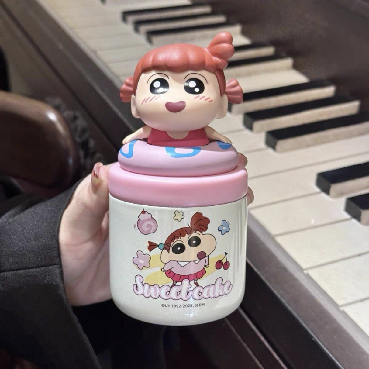 Unisex Snackbehälter mit Shōnen-Charakterdesign von Brehn