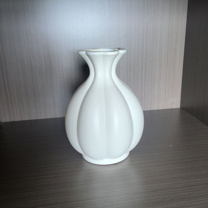 Elegante Skulpturierte Dekorative Vase Brehn