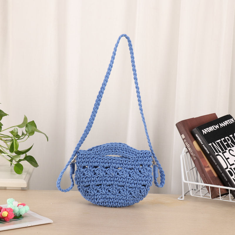Handgefertigte Umhängetasche mit Einzigartigem Strickdesign Brehn