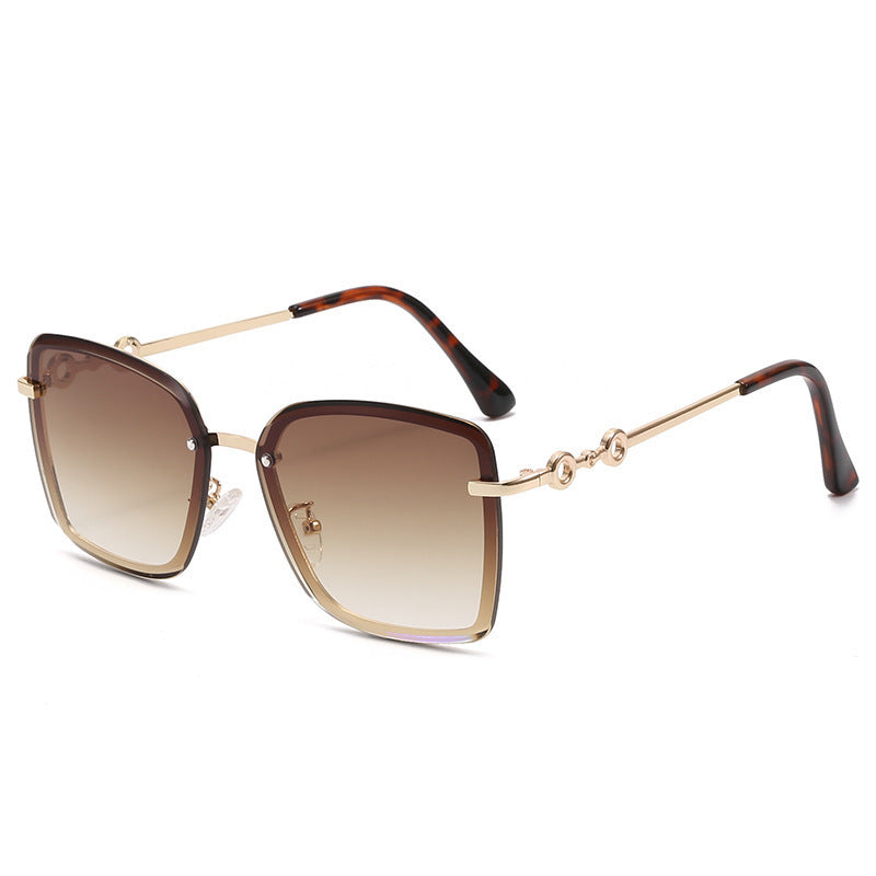 Damen quadratische Sonnenbrille mit verspiegelten Gläsern und elegantem Detail Brehn