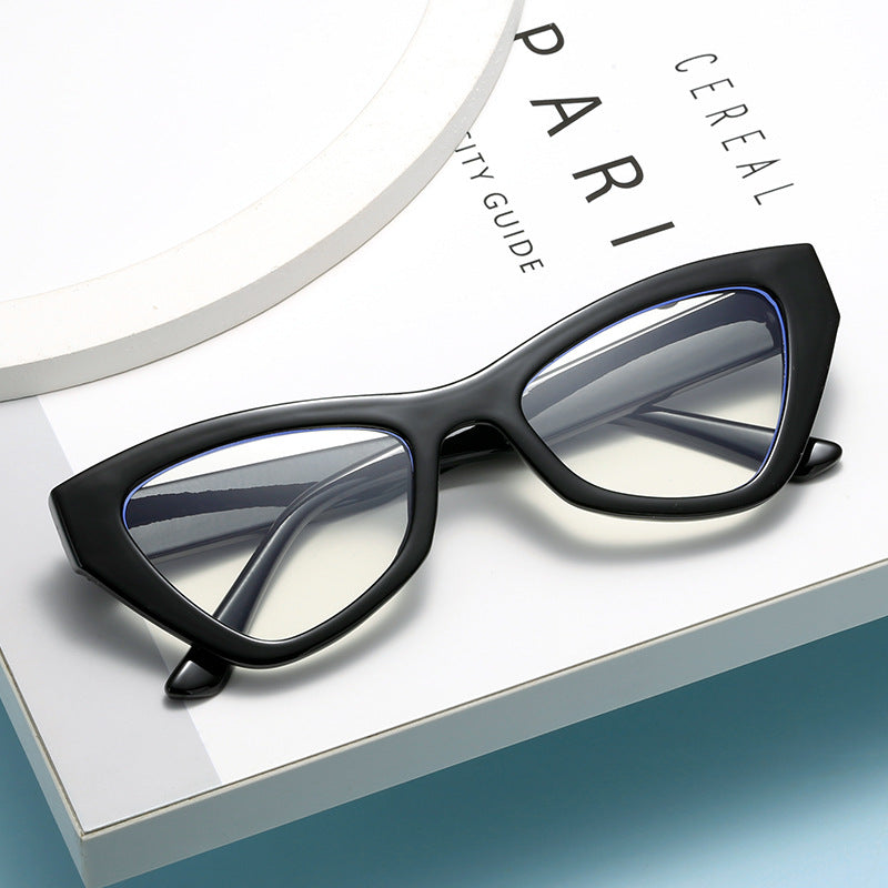 Damen Cat-Eye-Brille mit modischem transparenten Rahmen Brehn